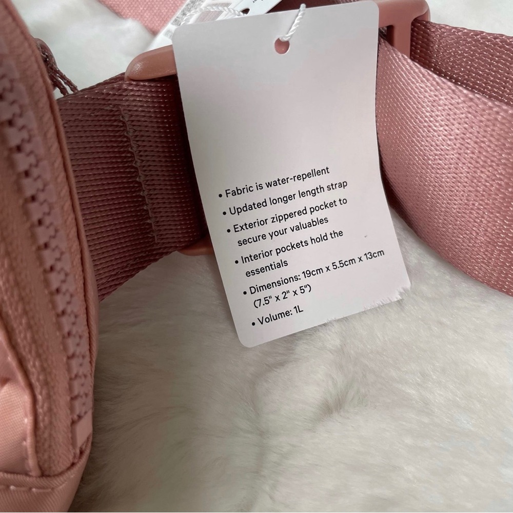 NWT Lululemon Belt Bag 😊 - Picture 6 of 6